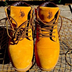 Size 6 men 8 and women